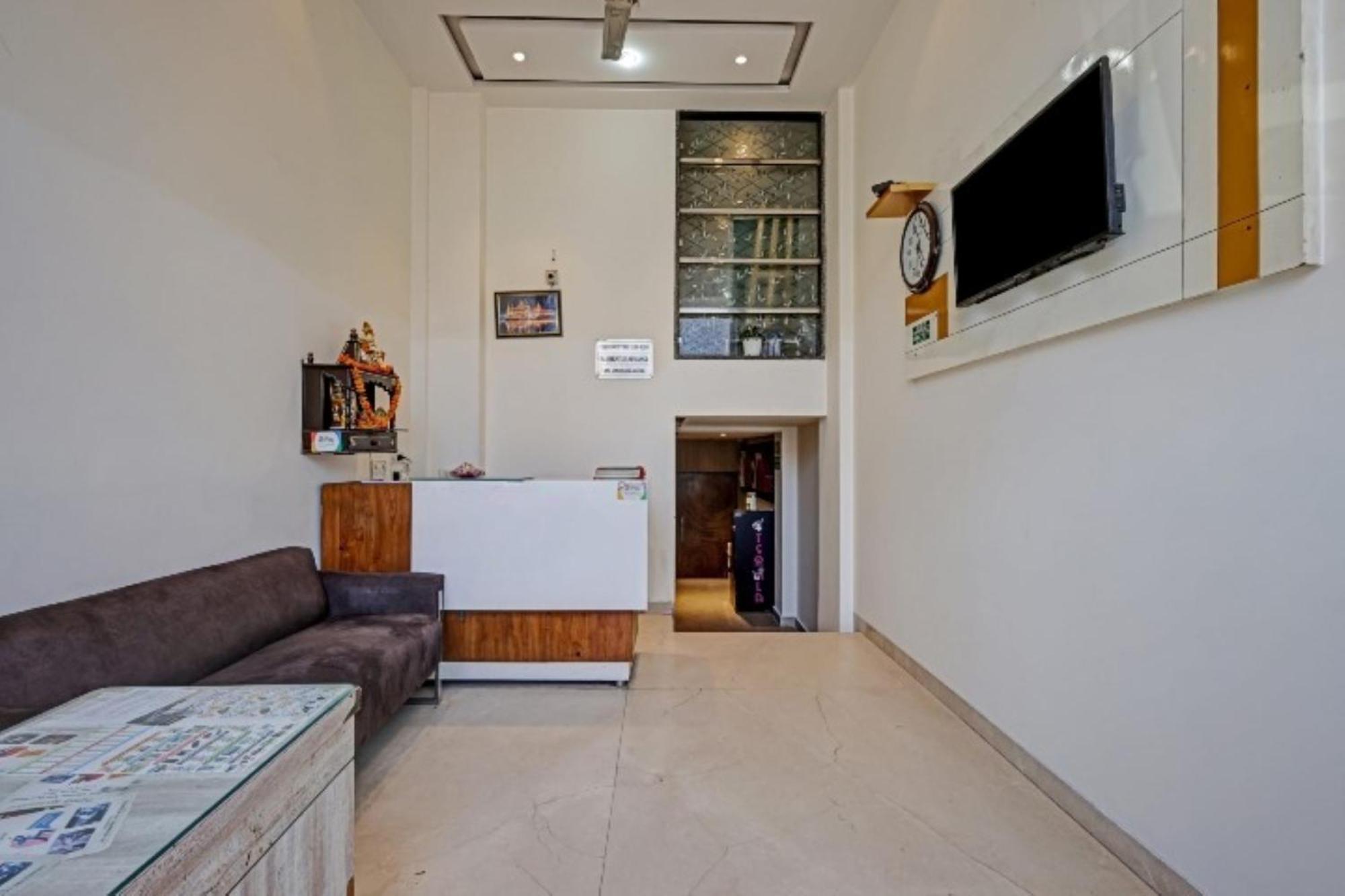 Hotel Keshew International New Delhi Luaran gambar
