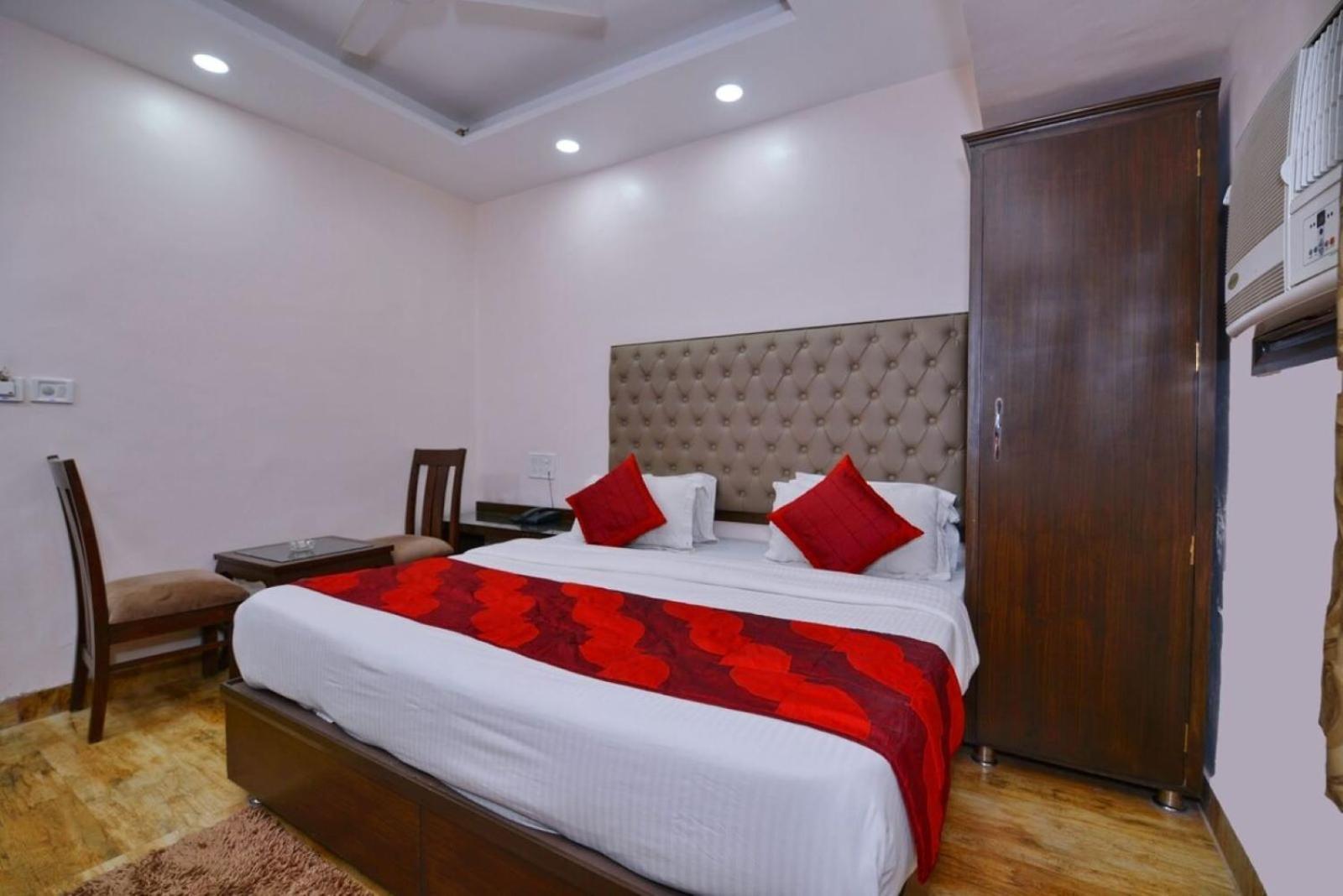 Hotel Keshew International New Delhi Luaran gambar